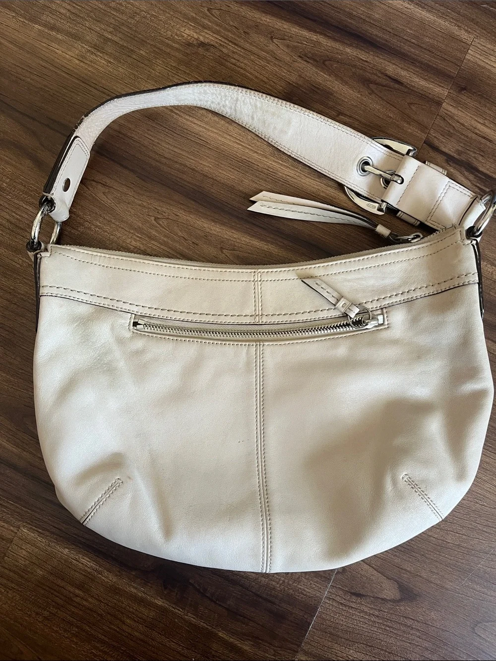 Authentic Coach White Ivory Leather Shoulder Bag with Silver Buckle